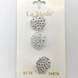 Vintage La Mode Snowflake type Buttons